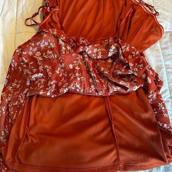 NWOT Love Riche Rust Color w/Floral Pattern Mini Dress, Tie Front, Size Medium - Picture 12 of 13